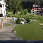 Panorama Stoykite Yana *